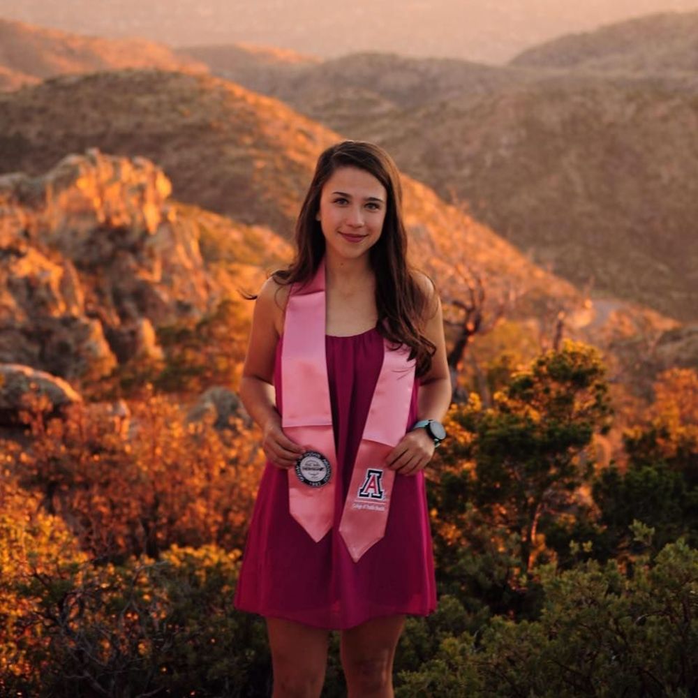 Meet your Posher, Kelly